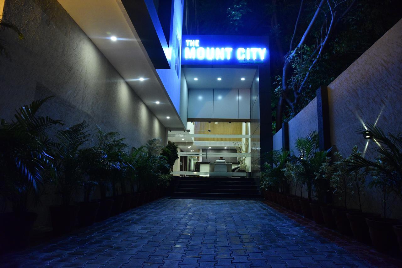 The Mount City Near Us Consulate Madras Buitenkant foto